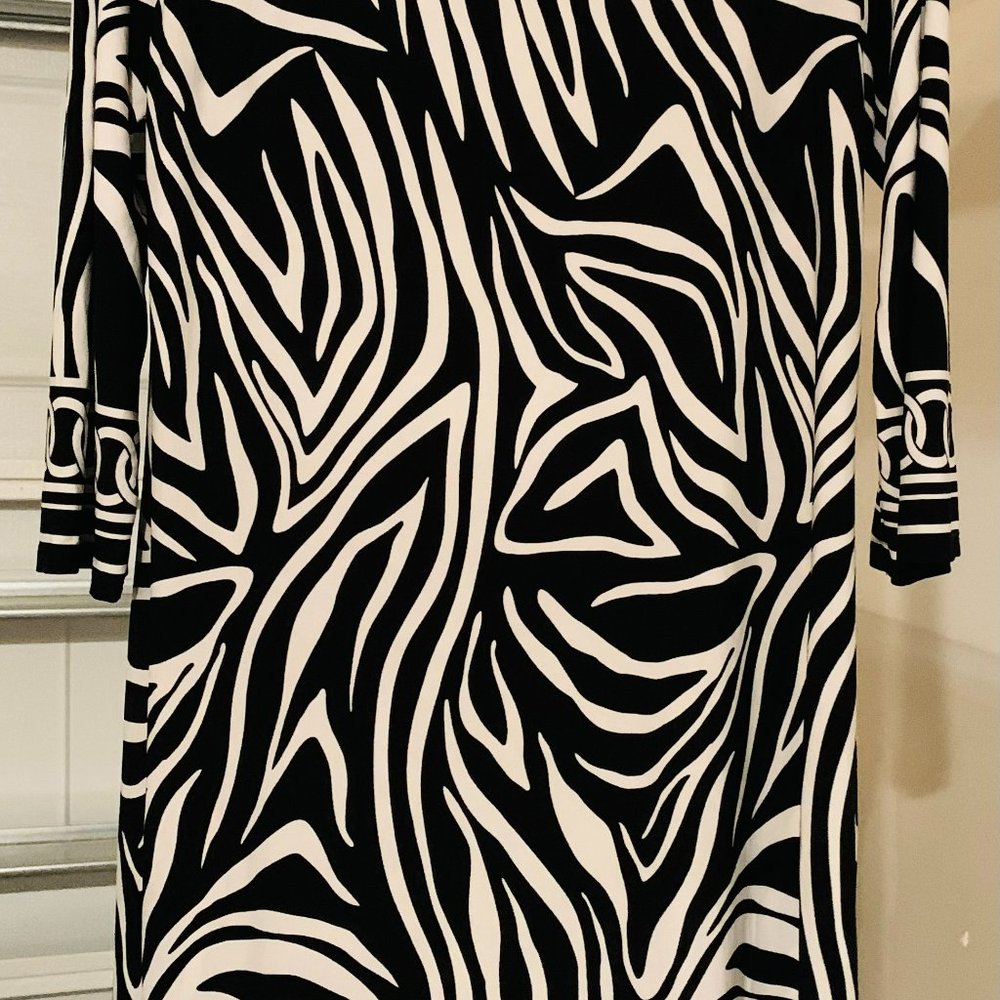 GLAMOUR CASUAL PRINT DRESS - Picture 2 of 6